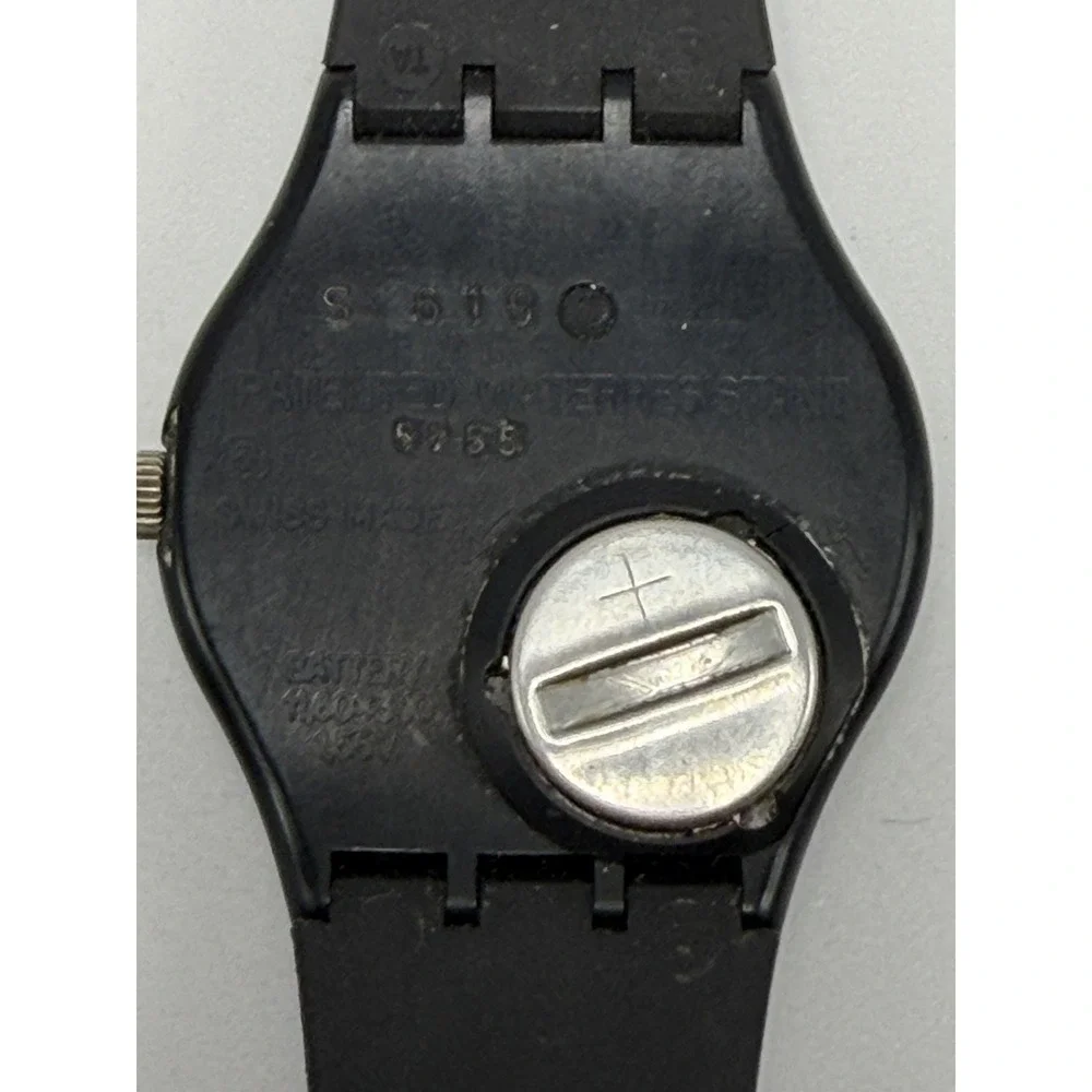 Swatch‎ AG 1994 New Battery Unisex Watch Vintage 33MM 8